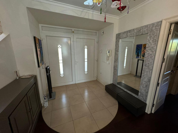 Image No.4-4 Bed Villa for sale