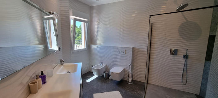 Image No.43-7 Bed Villa for sale