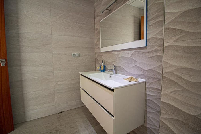 Image No.27-6 Bed Villa for sale