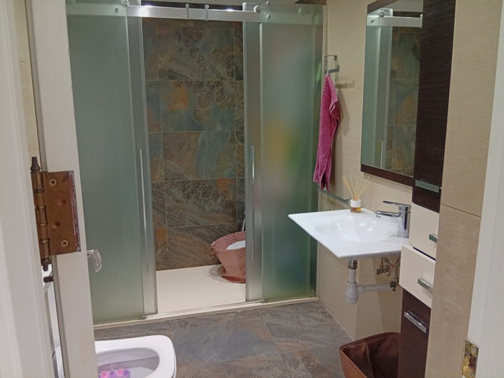 Image No.9-3 Bed Apartment for sale