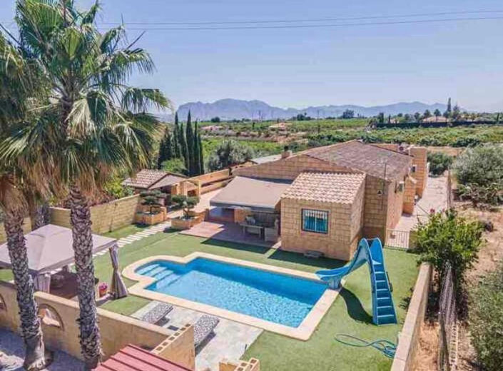 Image No.1-5 Bed Country House for sale
