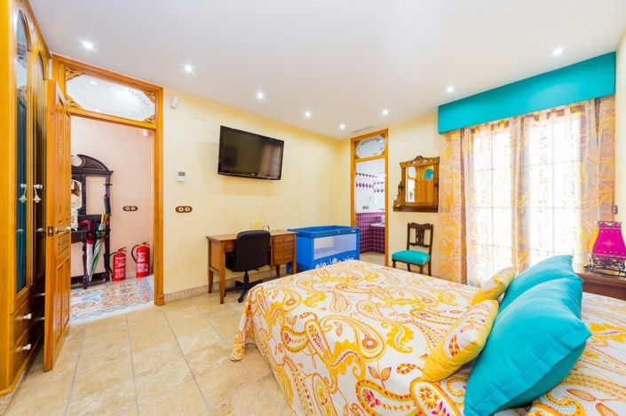 Image No.36-5 Bed Finca for sale