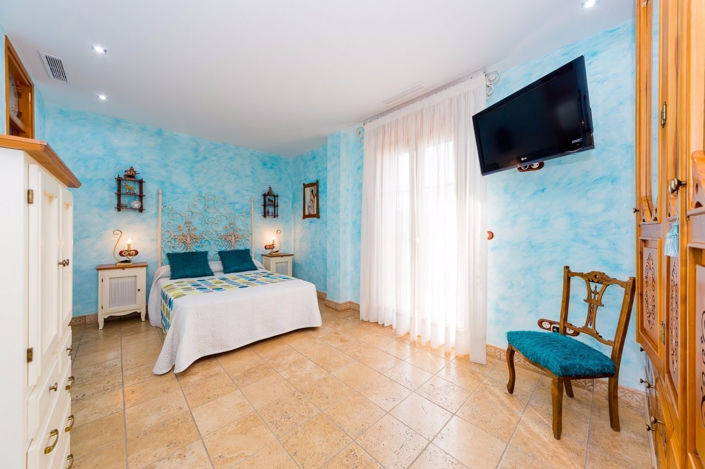 Image No.37-5 Bed Finca for sale