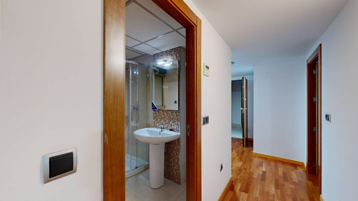 Image No.11-5 Bed Apartment for sale