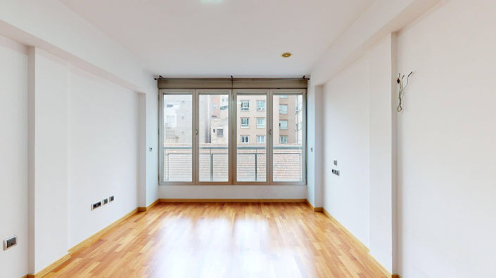 Image No.49-5 Bed Apartment for sale