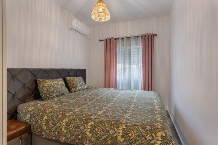 Image No.7-5 Bed Country House for sale