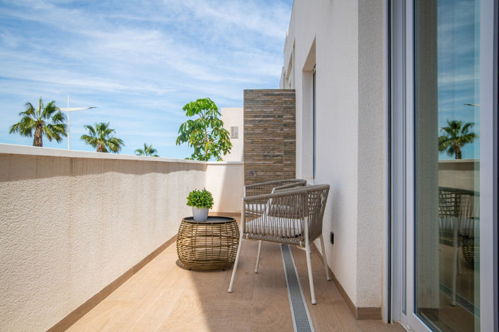 Image No.18-3 Bed Apartment for sale