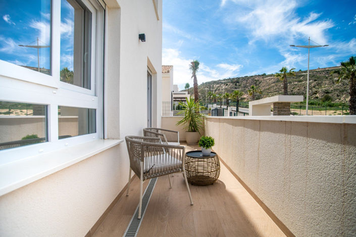 Image No.19-3 Bed Apartment for sale