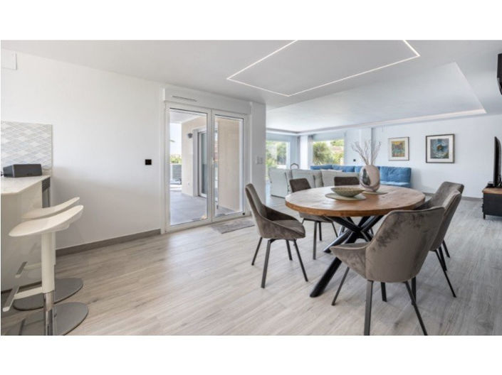 Image No.25-4 Bed Villa for sale