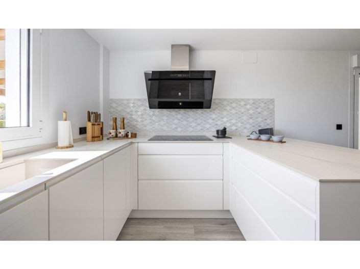 Image No.28-4 Bed Villa for sale