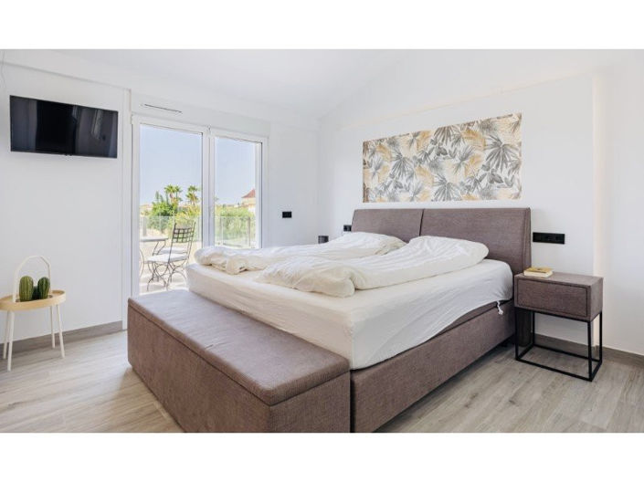 Image No.34-4 Bed Villa for sale