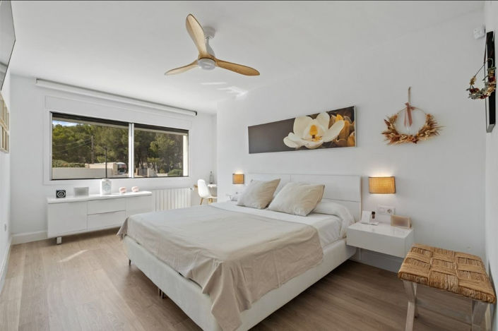 Image No.15-Villa de 4 chambres à vendre à Alicante