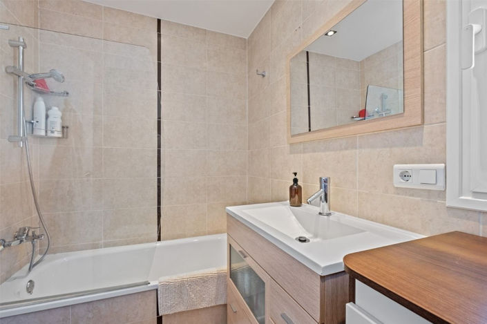 Image No.31-Villa de 4 chambres à vendre à Alicante