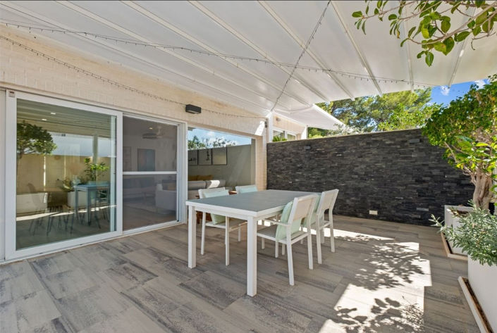 Image No.5-Villa de 4 chambres à vendre à Alicante