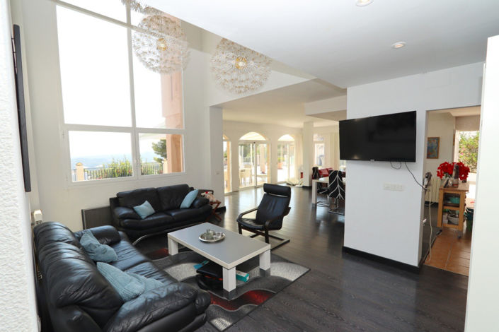 Image No.26-3 Bed Villa for sale