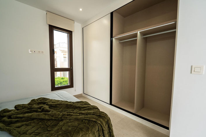 Image No.18-3 Bed Villa for sale