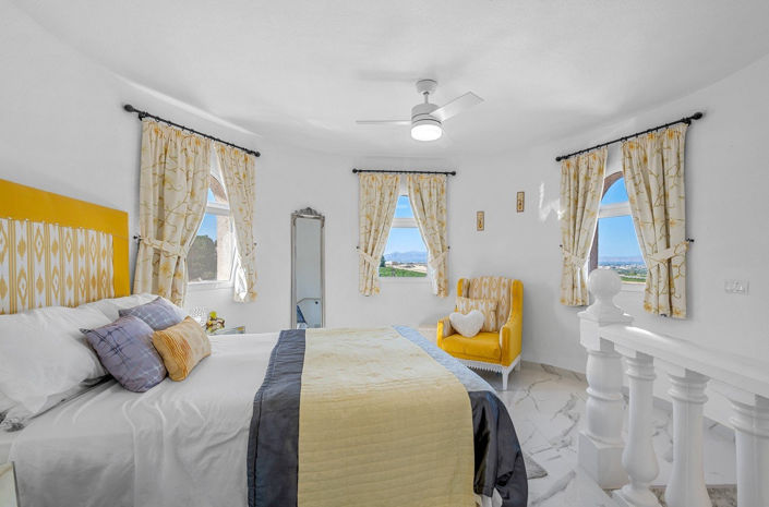 Image No.21-5 Bed Villa for sale