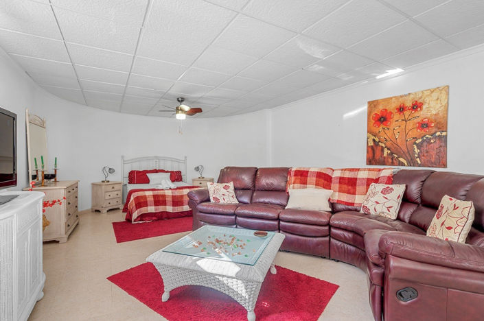 Image No.40-5 Bed Villa for sale