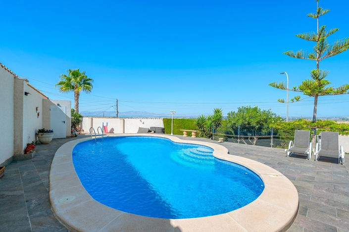 Image No.46-5 Bed Villa for sale