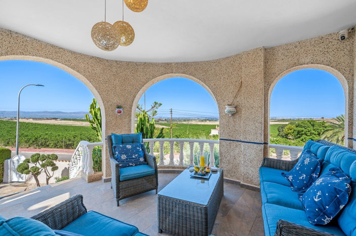 Image No.8-5 Bed Villa for sale