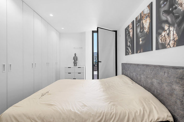 Image No.20-2 Bed Apartment for sale