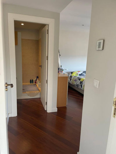 Image No.11-3 Bed Apartment for sale