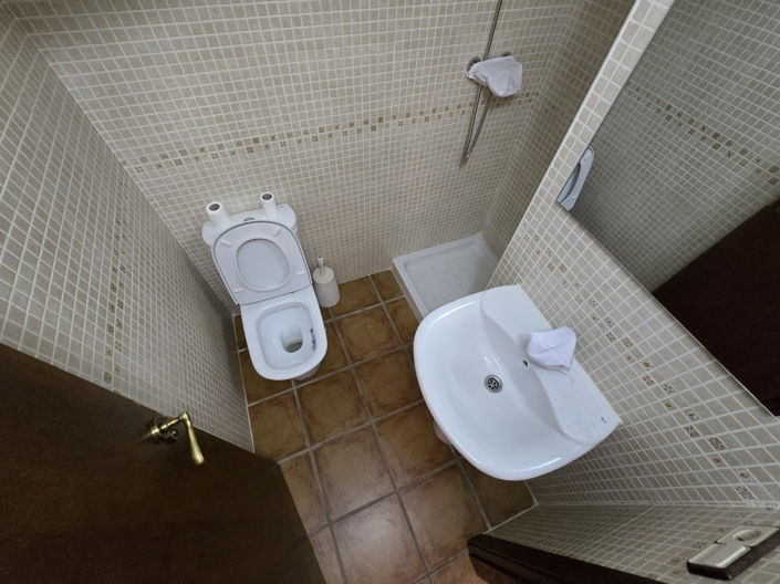 Image No.12-3 Bed Apartment for sale