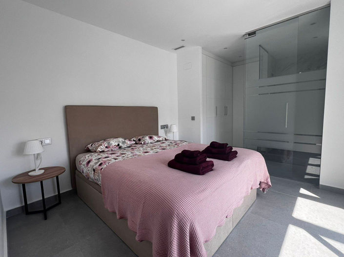 Image No.19-5 Bed Villa for sale