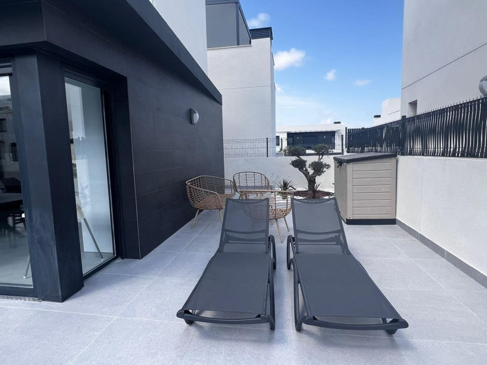 Image No.5-5 Bed Villa for sale