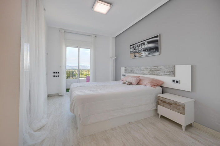 Image No.27-3 Bed Apartment for sale