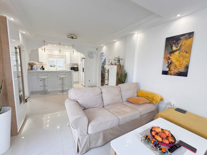 Image No.10-5 Bed Villa for sale