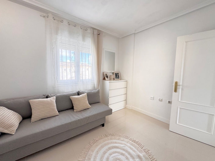 Image No.17-5 Bed Villa for sale