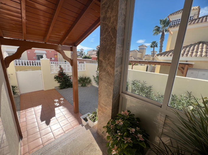 Image No.4-5 Bed Villa for sale