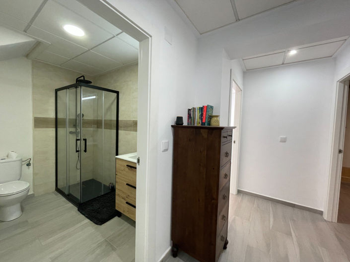 Image No.17-5 Bed Townhouse for sale