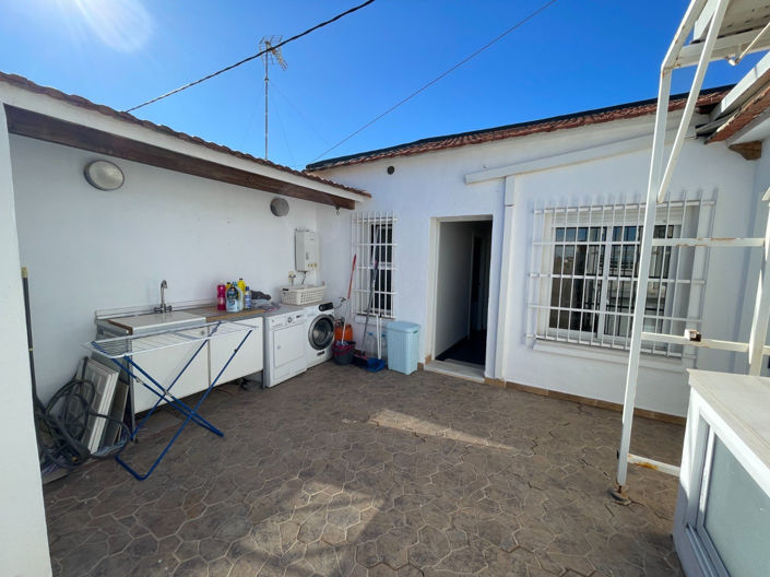 Image No.25-5 Bed Townhouse for sale