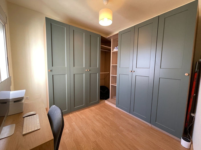 Image No.35-5 Bed Townhouse for sale