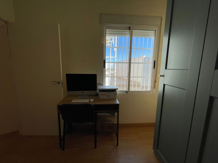 Image No.36-5 Bed Townhouse for sale