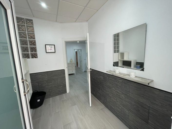 Image No.9-5 Bed Townhouse for sale