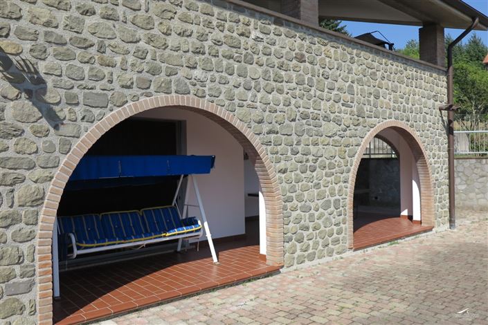 Image No.26-3 Bed Property for sale