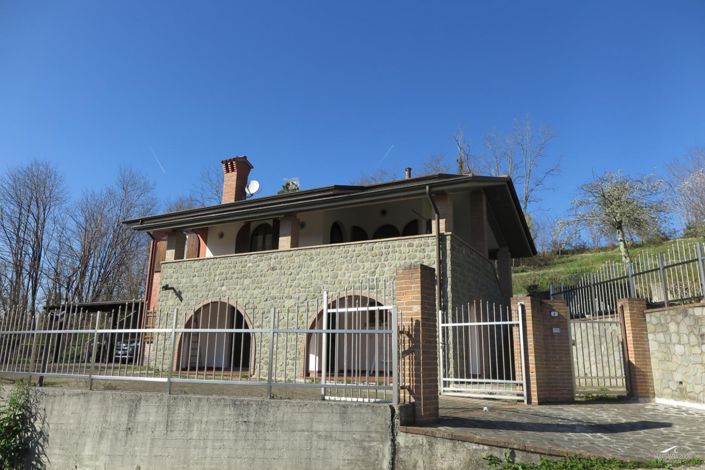 Image No.3-3 Bed Property for sale