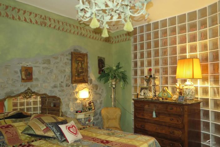 Image No.11-2 Bed Village House for sale