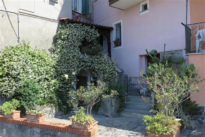 Image No.17-2 Bed Village House for sale