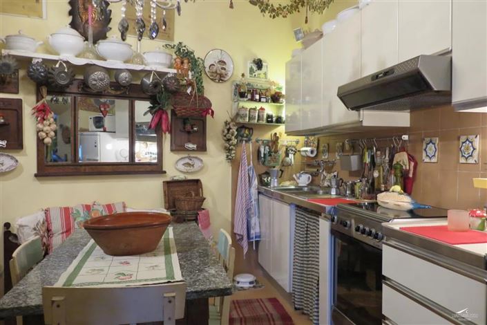 Image No.4-2 Bed Village House for sale