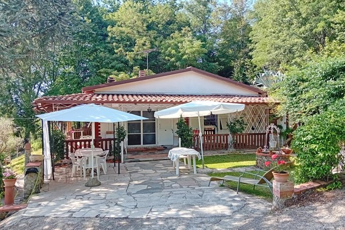 Image No.1-Propriété de 2 chambres à vendre à Fivizzano