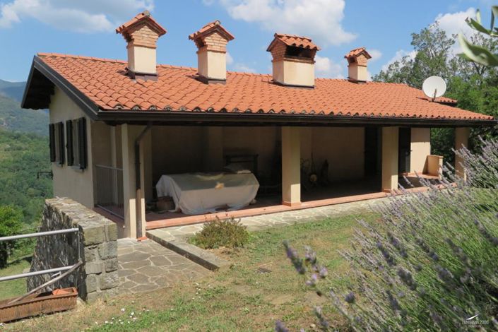 Image No.3-6 Bed Property for sale