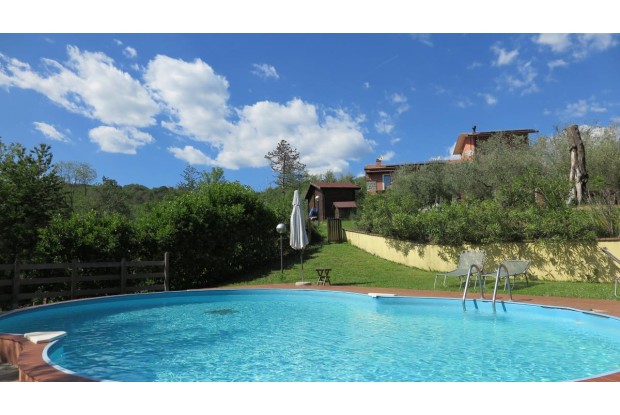 Image No.1-5 Bed Farmhouse for sale