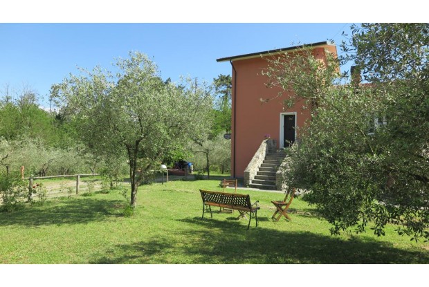 Image No.6-5 Bed Farmhouse for sale