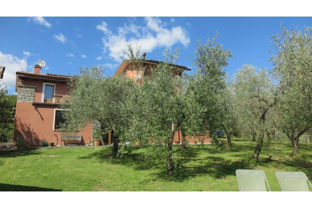 Image No.8-5 Bed Farmhouse for sale