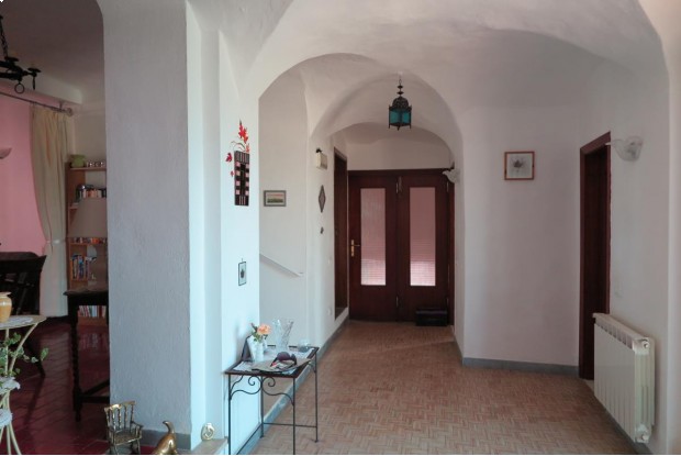 Image No.4-2 Bed Townhouse for sale