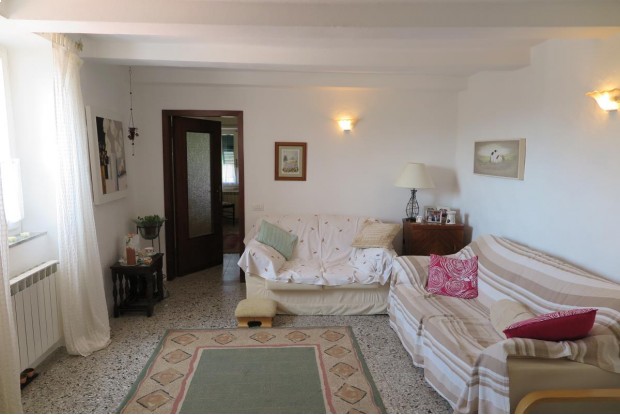 Image No.5-2 Bed Townhouse for sale